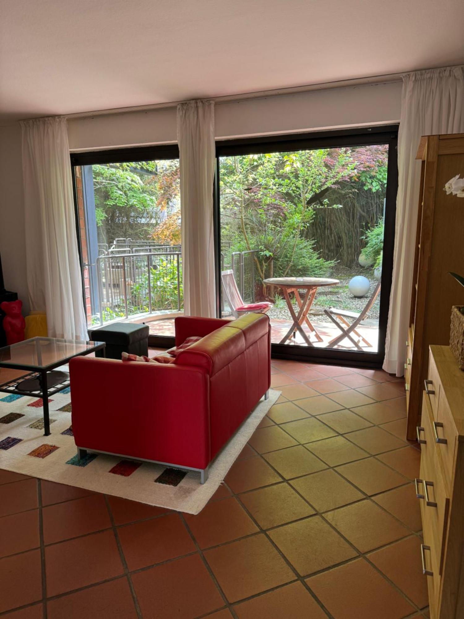 Apartment K9 *